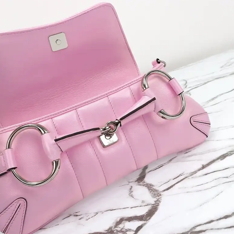 2401YA0040 Gucci Bags 0522